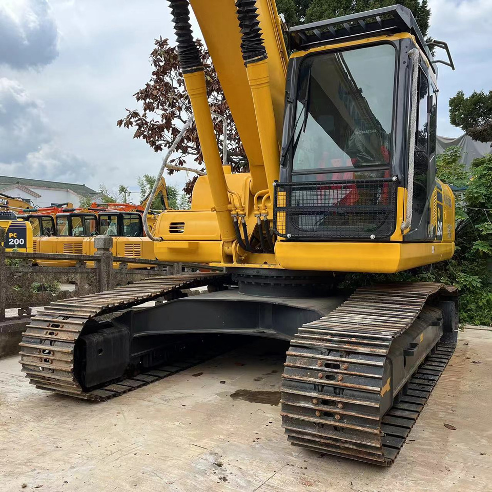 Komatsu PC 220-8 Excavator - מחפר סורק: תמונה 3 Komatsu PC 220-8 Excavator - מחפר סורק: תמונה 3
