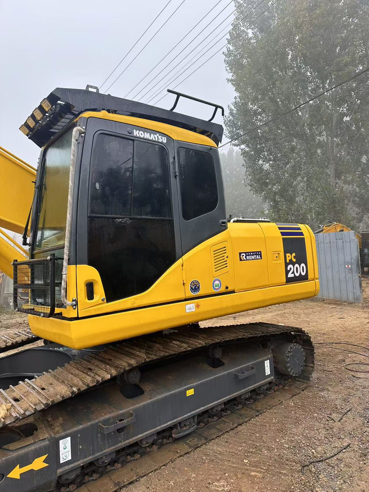 Komatsu PC200-7 excavator - מחפר סורק: תמונה 3 Komatsu PC200-7 excavator - מחפר סורק: תמונה 3