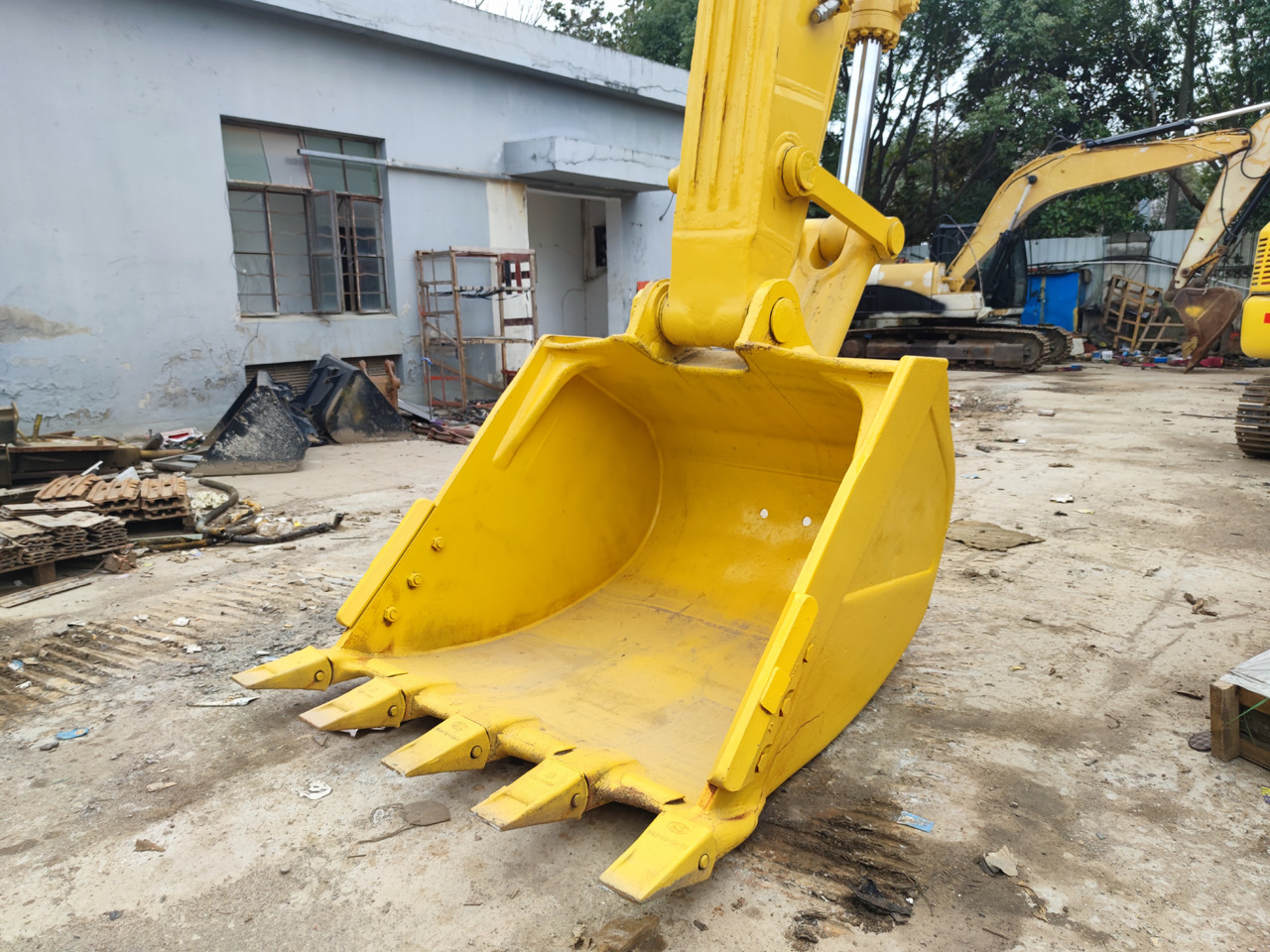 Komatsu PC400-7 excavator - מחפר סורק: תמונה 1 Komatsu PC400-7 excavator - מחפר סורק: תמונה 1