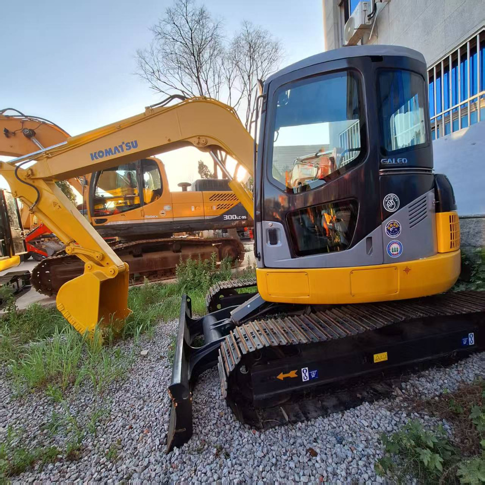 Komatsu pc78 Excavator - מחפר סורק: תמונה 2 Komatsu pc78 Excavator - מחפר סורק: תמונה 2