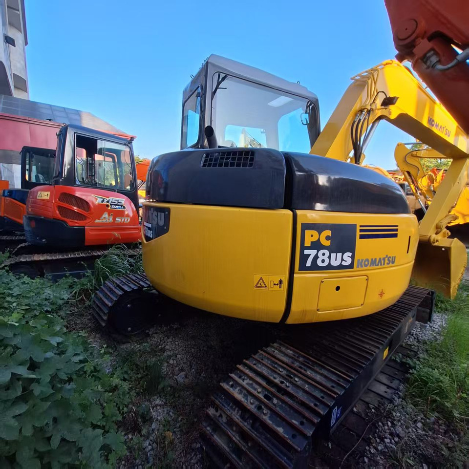 Komatsu pc78us Excavator - מחפר סורק: תמונה 1 Komatsu pc78us Excavator - מחפר סורק: תמונה 1