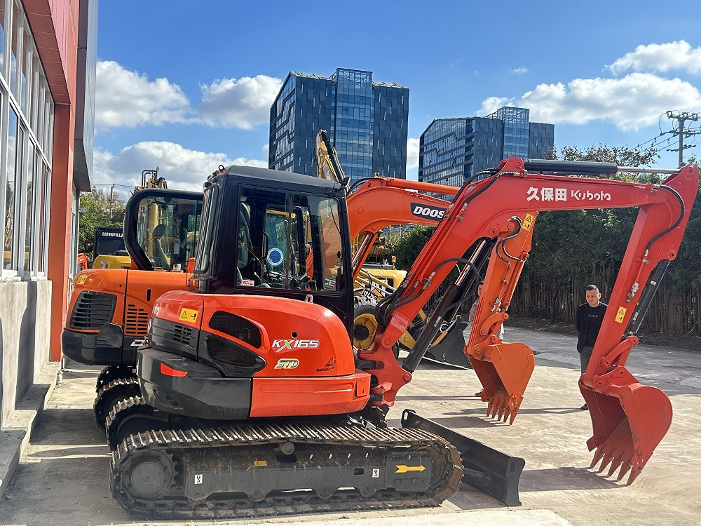 Kubota KX165 excavator - מיני מחפר: תמונה 2 Kubota KX165 excavator - מיני מחפר: תמונה 2