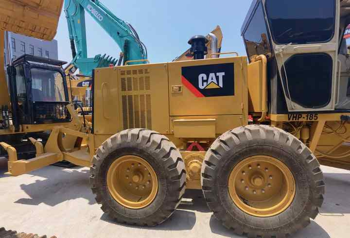 Made in Japan Motor grader used Caterpillar CAT 140k 140G 140K 12H on discount - מפלסת: תמונה 3 Made in Japan Motor grader used Caterpillar CAT 140k 140G 140K 12H on discount - מפלסת: תמונה 3
