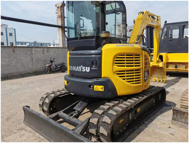 Orginal japan Brand Komatsu pc55MR-3 Used excavators pc55 mini excavator pc55MR excavator 5 tons Low price in stock - מיני מחפר: תמונה 1 Orginal japan Brand Komatsu pc55MR-3 Used excavators pc55 mini excavator pc55MR excavator 5 tons Low price in stock - מיני מחפר: תמונה 1