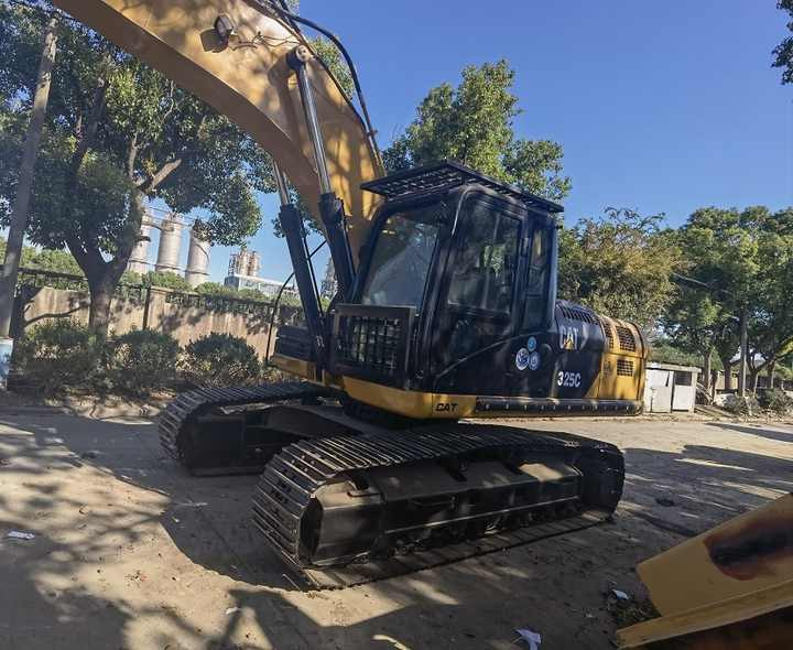 Original high quality second hand excavator Used Caterpillar 325C used excavator machine for sale - מחפר סורק: תמונה 2 Original high quality second hand excavator Used Caterpillar 325C used excavator machine for sale - מחפר סורק: תמונה 2