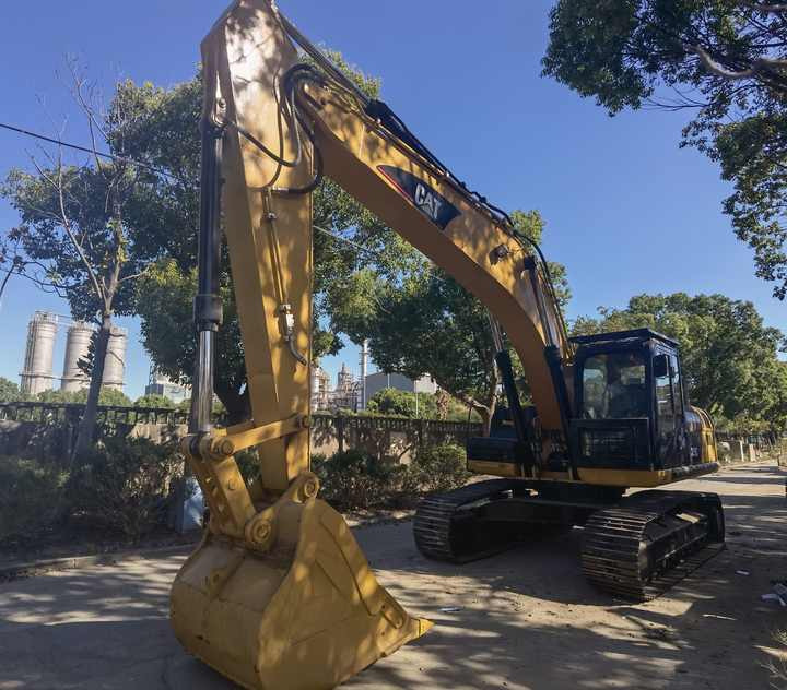 Original second-hand machinery equipment CAT 325C japanese used excavator for sale in shanghai - מחפר סורק: תמונה 4 Original second-hand machinery equipment CAT 325C japanese used excavator for sale in shanghai - מחפר סורק: תמונה 4