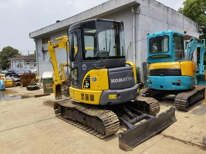 Second Hand Good Condition Komatsu PC35MR-3 Crawler Excavator Used Komatsu PC35MR-3 Excavator in stock - מחפר סורק: תמונה 3 Second Hand Good Condition Komatsu PC35MR-3 Crawler Excavator Used Komatsu PC35MR-3 Excavator in stock - מחפר סורק: תמונה 3