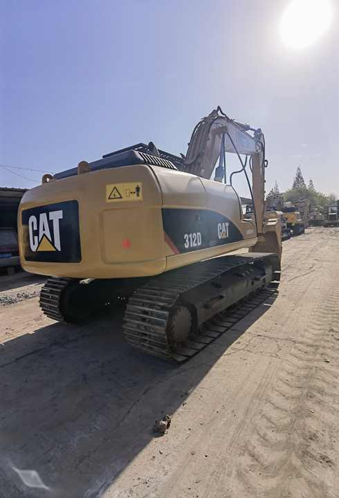 Second hand original japanese CAT312D Japan direct sales CAT 312D used caterpillar cat312d for sale - מחפר סורק: תמונה 2 Second hand original japanese CAT312D Japan direct sales CAT 312D used caterpillar cat312d for sale - מחפר סורק: תמונה 2
