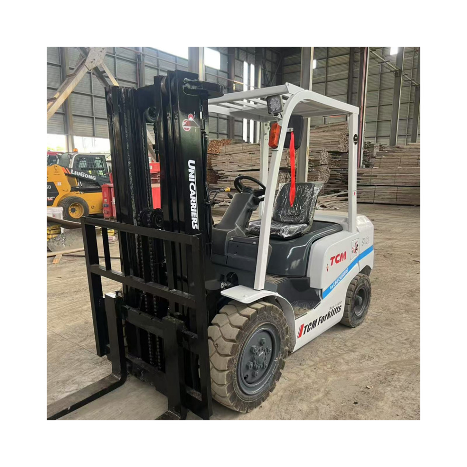 TCM FD30 Forklift - מלגזת סולר: תמונה 1 TCM FD30 Forklift - מלגזת סולר: תמונה 1