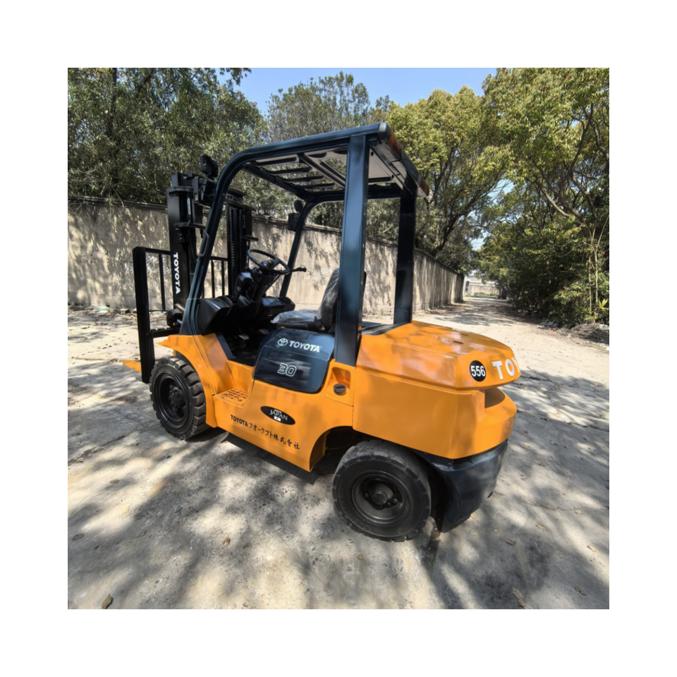 Toyota FD30 Forklift - מלגזת סולר: תמונה 2 Toyota FD30 Forklift - מלגזת סולר: תמונה 2