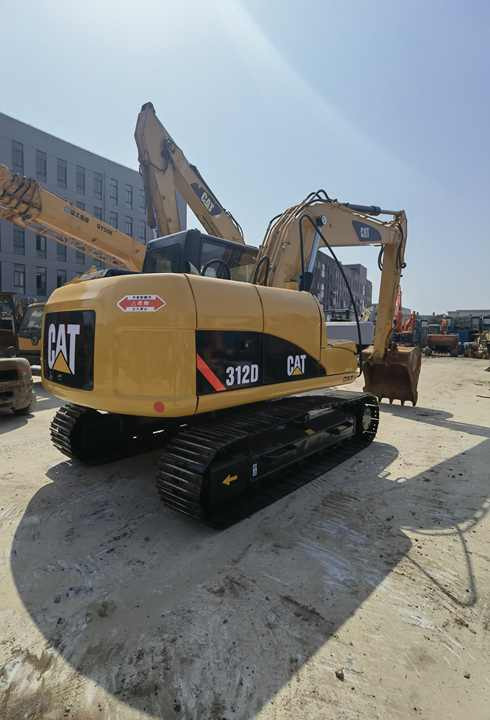Used CAT 312D2 hydraulic Crawler excavator CATERPILLAR CAT312 second hand hydraulic machinery digger CAT312D on stock - מחפר סורק: תמונה 4 Used CAT 312D2 hydraulic Crawler excavator CATERPILLAR CAT312 second hand hydraulic machinery digger CAT312D on stock - מחפר סורק: תמונה 4
