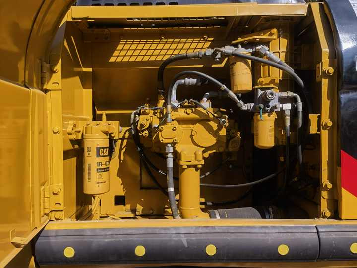 Used caterpillar 325D excavator with good quality original japan on sale in shanghai yard - מחפר סורק: תמונה 5 Used caterpillar 325D excavator with good quality original japan on sale in shanghai yard - מחפר סורק: תמונה 5