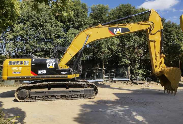 Used caterpillar 325D excavator with good quality original japan on sale in shanghai yard - מחפר סורק: תמונה 4 Used caterpillar 325D excavator with good quality original japan on sale in shanghai yard - מחפר סורק: תמונה 4