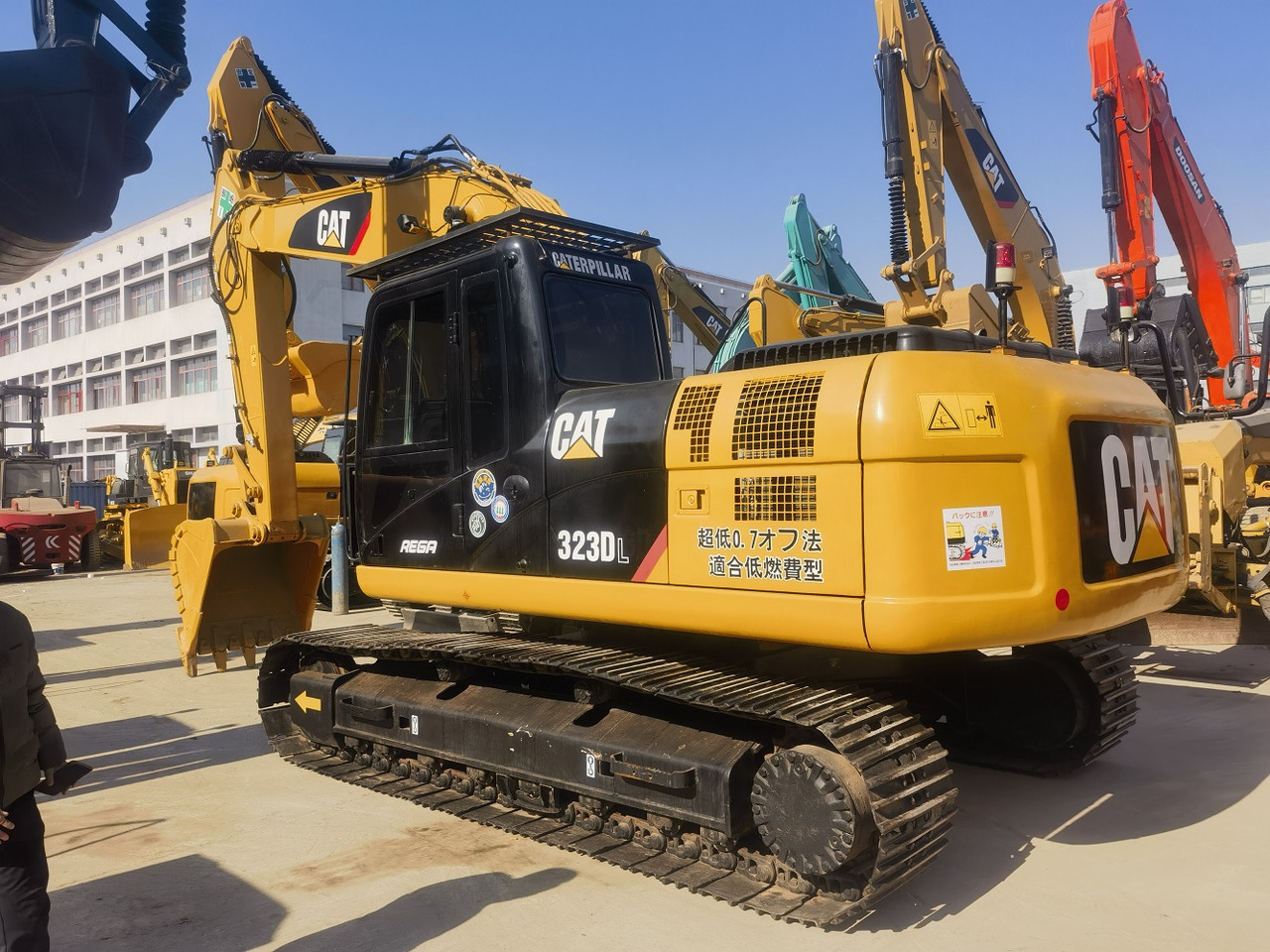 Cat 323d excavators - מחפר: תמונה 1 Cat 323d excavators - מחפר: תמונה 1