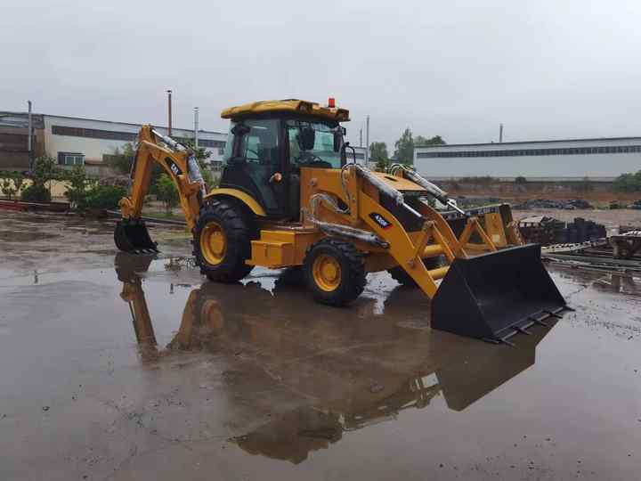 Caterpillar used backhoe loader 420F cheap price front end 4x4 heavy equipment for sale - מחפרון: תמונה 4 Caterpillar used backhoe loader 420F cheap price front end 4x4 heavy equipment for sale - מחפרון: תמונה 4