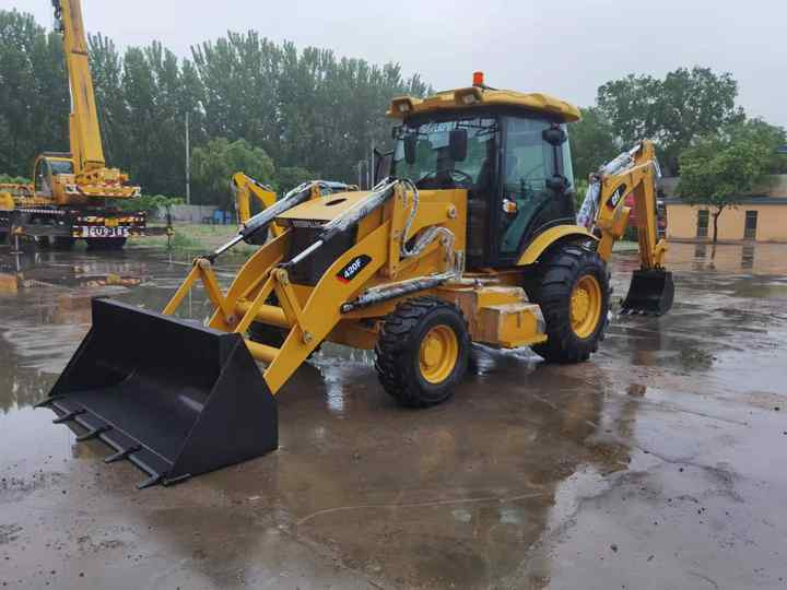 Caterpillar used backhoe loader 420F cheap price front end 4x4 heavy equipment for sale - מחפרון: תמונה 3 Caterpillar used backhoe loader 420F cheap price front end 4x4 heavy equipment for sale - מחפרון: תמונה 3