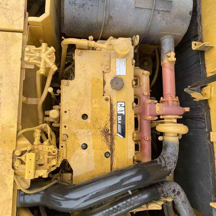 Cheap used excavator second hand cat 320D2 excavator used CAT excavator FOR SALE - מחפר סורק: תמונה 5 Cheap used excavator second hand cat 320D2 excavator used CAT excavator FOR SALE - מחפר סורק: תמונה 5
