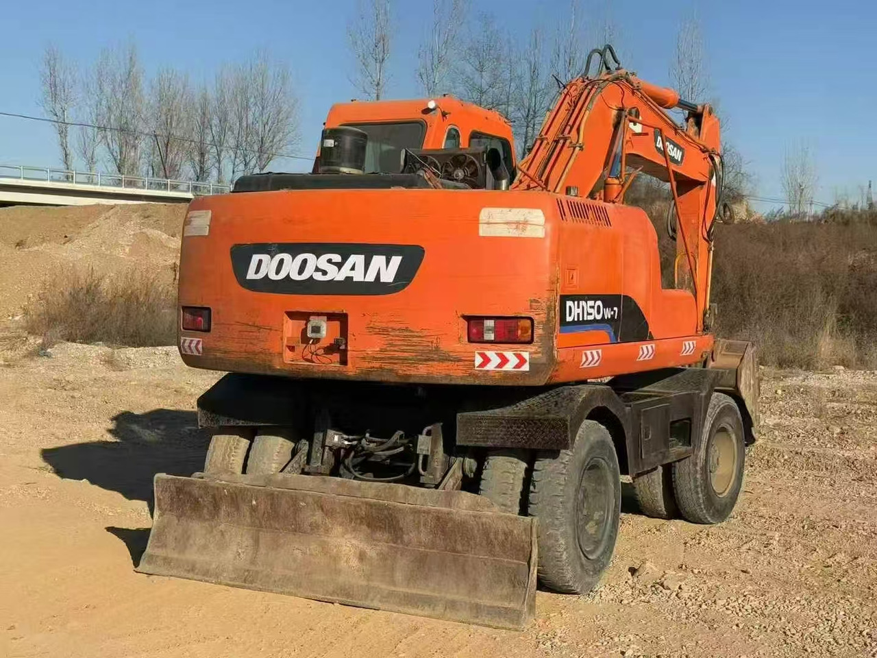 Doosan Doosan dh150w-7 wheel excavator - מחפר גלגלים: תמונה 3 Doosan Doosan dh150w-7 wheel excavator - מחפר גלגלים: תמונה 3