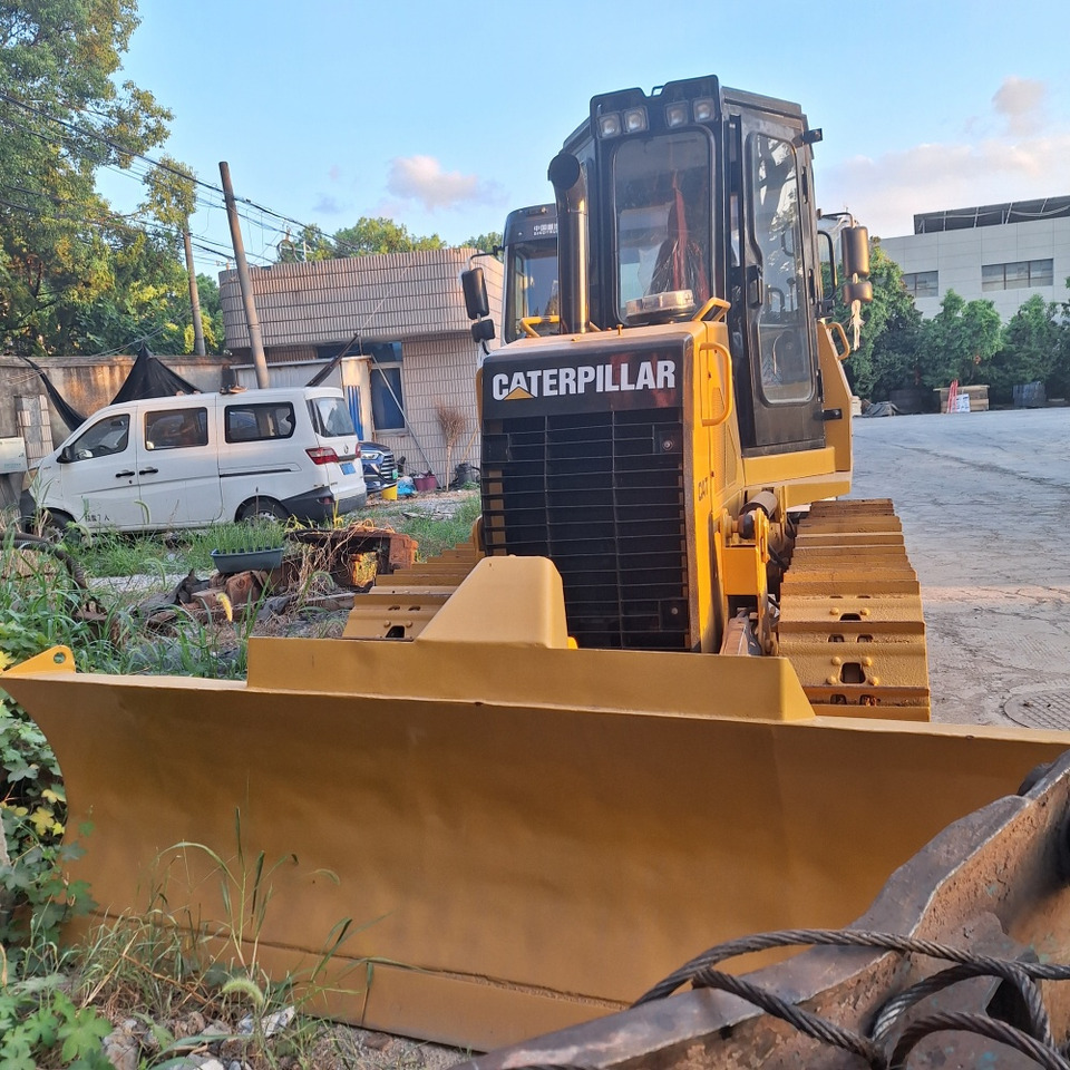 Used caterpillar cat D5k bulldozer - דחפור: תמונה 4 Used caterpillar cat D5k bulldozer - דחפור: תמונה 4