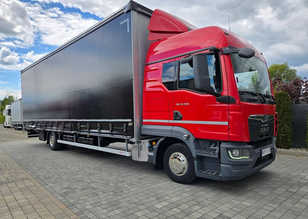 MAN TGL 12.250 - משאית וילונות צד: תמונה 1 MAN TGL 12.250 - משאית וילונות צד: תמונה 1