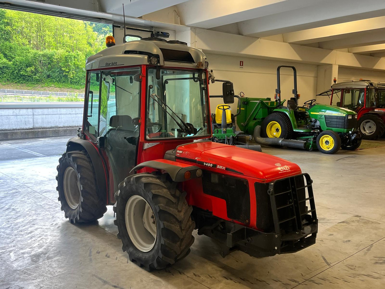 ANTONIO CARRARO SRX 9400 - טרקטור חקלאי: תמונה 2 ANTONIO CARRARO SRX 9400 - טרקטור חקלאי: תמונה 2