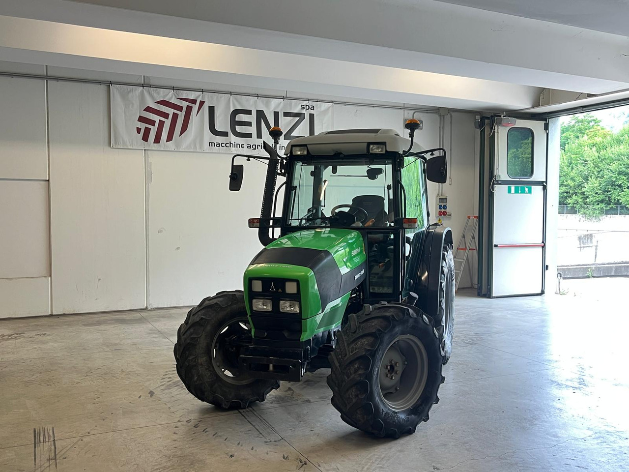 DEUTZ-FAHR 5100.4 D - טרקטור חקלאי: תמונה 2 DEUTZ-FAHR 5100.4 D - טרקטור חקלאי: תמונה 2