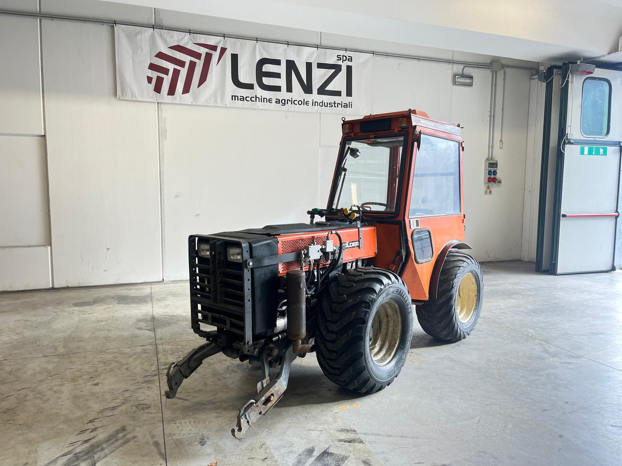 HOLDER CULTITRAC 411 - טרקטור חקלאי: תמונה 2 HOLDER CULTITRAC 411 - טרקטור חקלאי: תמונה 2