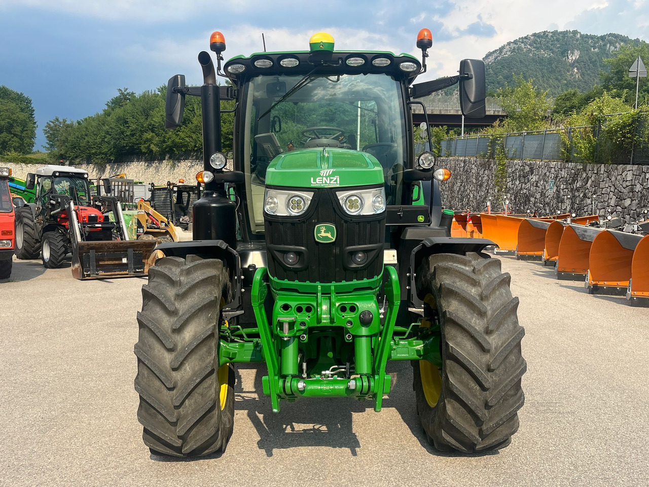 JOHN DEERE 6145 R - טרקטור חקלאי: תמונה 3 JOHN DEERE 6145 R - טרקטור חקלאי: תמונה 3