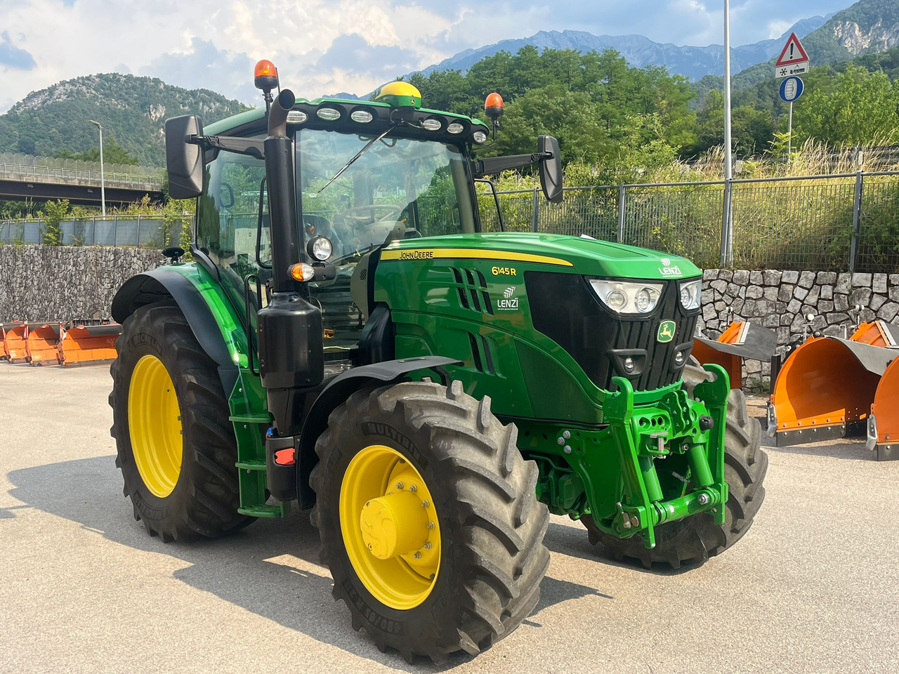 JOHN DEERE 6145 R - טרקטור חקלאי: תמונה 4 JOHN DEERE 6145 R - טרקטור חקלאי: תמונה 4