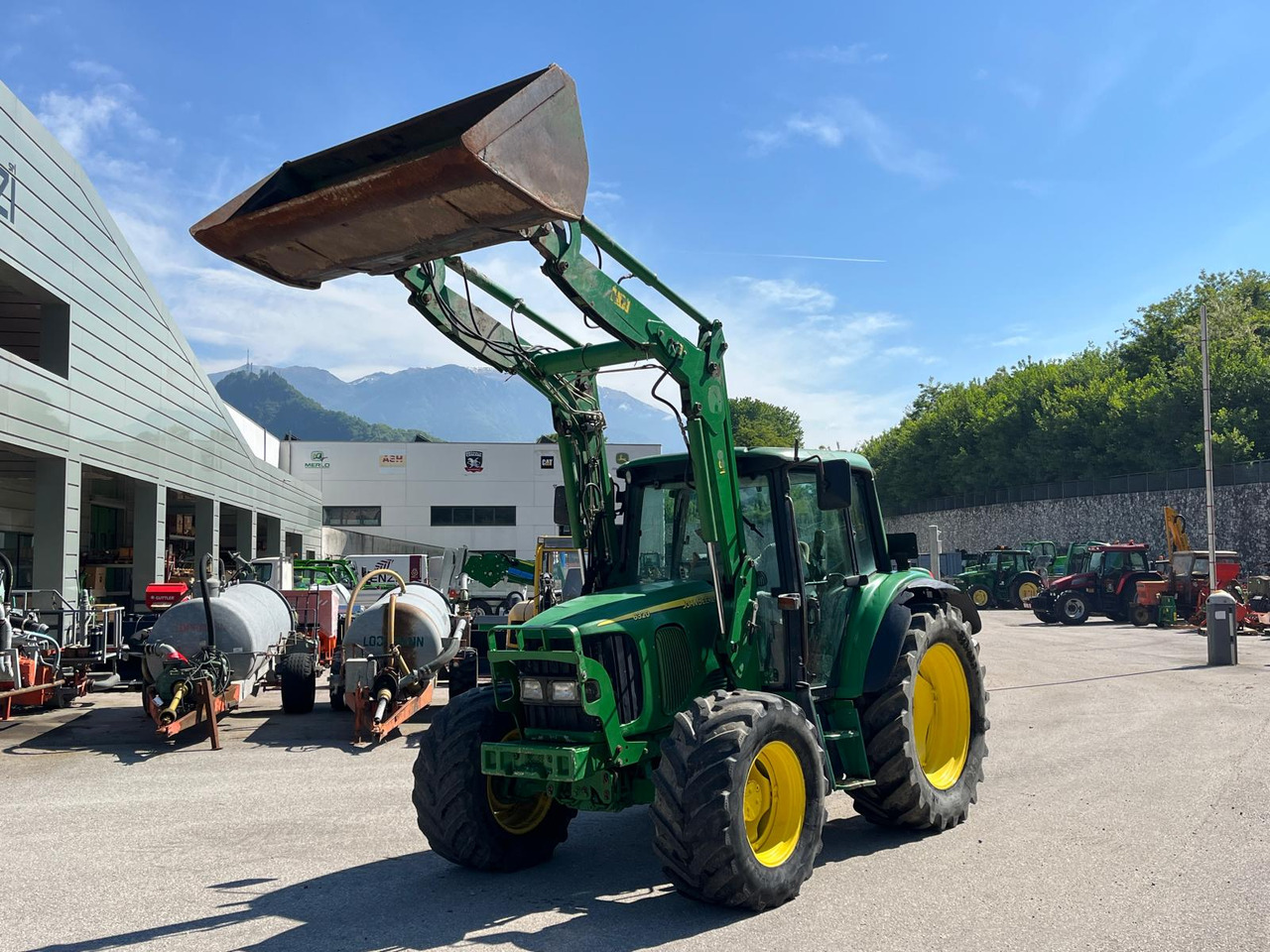 JOHN DEERE 6320 - טרקטור חקלאי: תמונה 2 JOHN DEERE 6320 - טרקטור חקלאי: תמונה 2