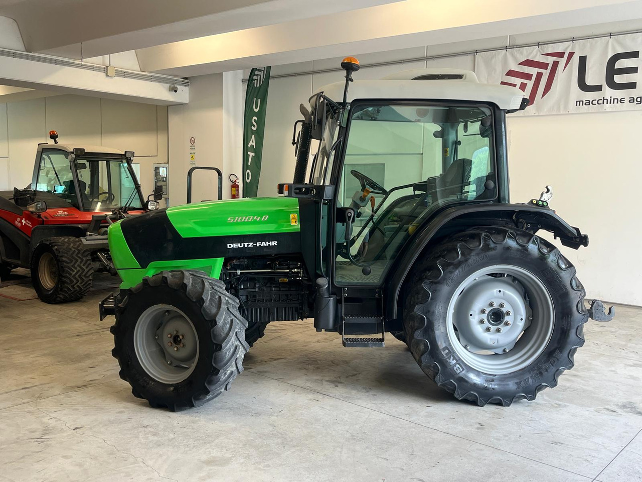 TRATTORE DEUTZ-FAHR 5100.4 D - טרקטור חקלאי: תמונה 5 TRATTORE DEUTZ-FAHR 5100.4 D - טרקטור חקלאי: תמונה 5