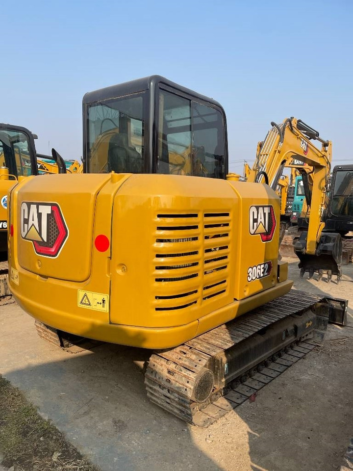 מיני מחפר CAT 306: תמונה 6 מיני מחפר CAT 306: תמונה 6
