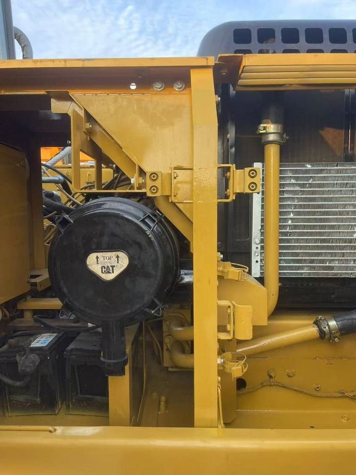 CAT 320 B - מחפר סורק: תמונה 3 CAT 320 B - מחפר סורק: תמונה 3