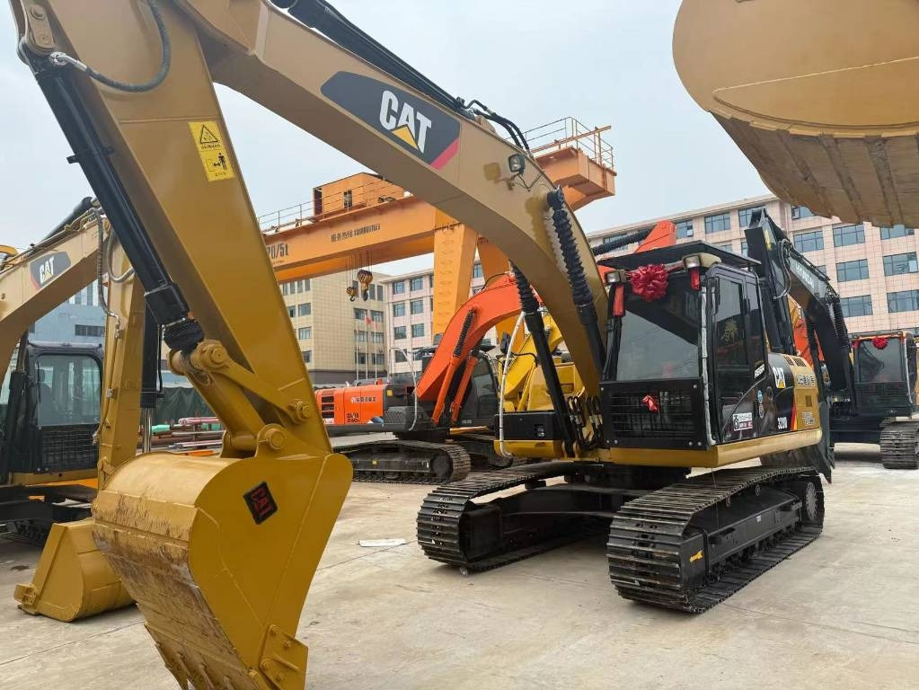 CAT 320 D - מחפר סורק: תמונה 1 CAT 320 D - מחפר סורק: תמונה 1