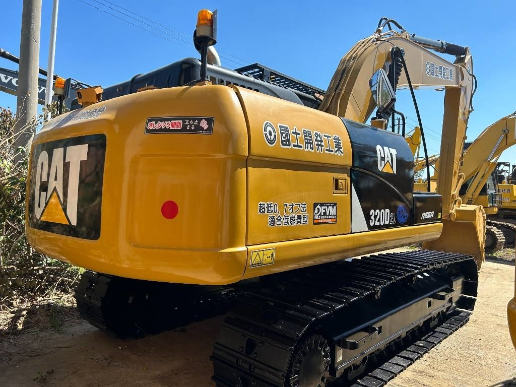 CAT 320D2L - מחפר סורק: תמונה 1 CAT 320D2L - מחפר סורק: תמונה 1