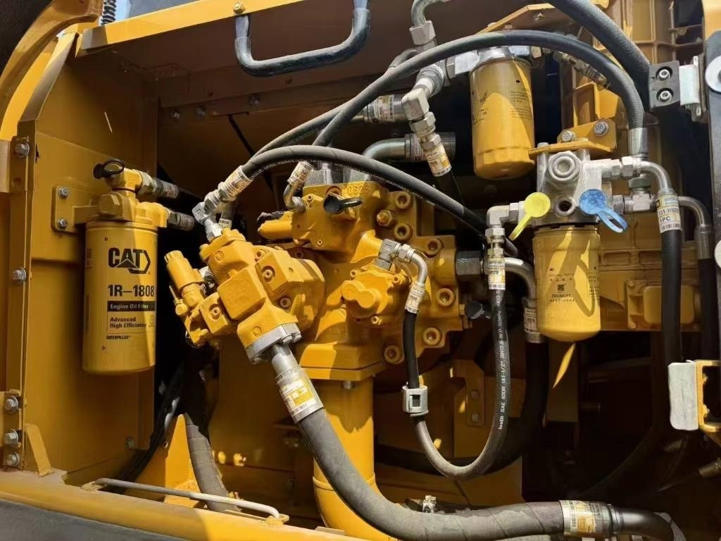 CAT 330 D L - מחפר סורק: תמונה 4 CAT 330 D L - מחפר סורק: תמונה 4