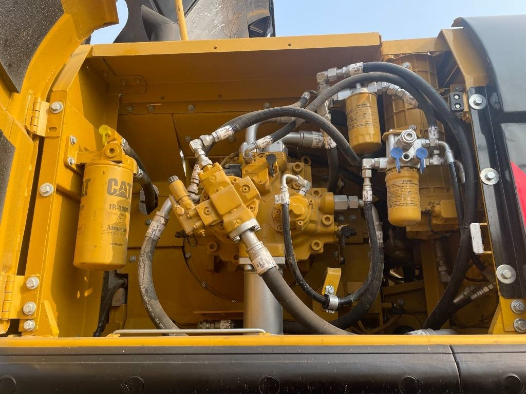 CAT 340 - מחפר סורק: תמונה 4 CAT 340 - מחפר סורק: תמונה 4