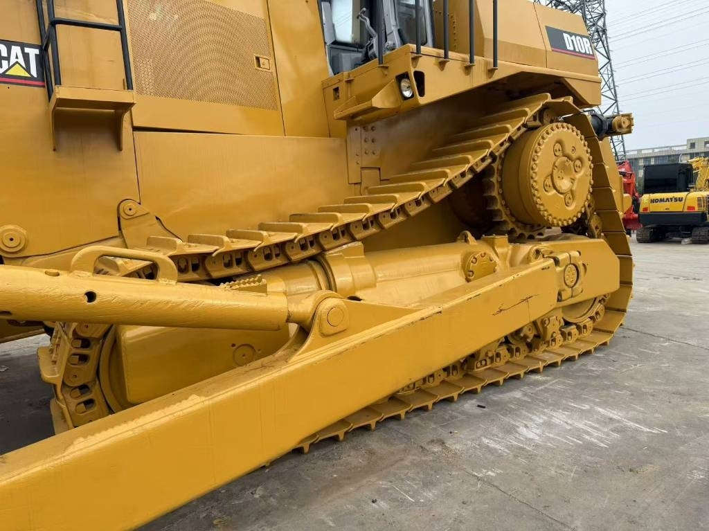 CAT D 10 R - דחפור: תמונה 2 CAT D 10 R - דחפור: תמונה 2