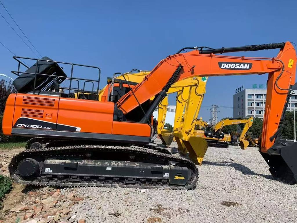 Doosan 300 - מחפר סורק: תמונה 1 Doosan 300 - מחפר סורק: תמונה 1