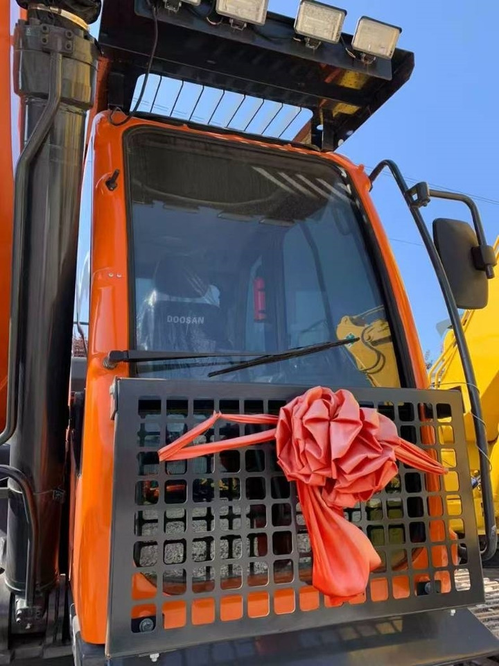 Doosan 300 - מחפר סורק: תמונה 3 Doosan 300 - מחפר סורק: תמונה 3