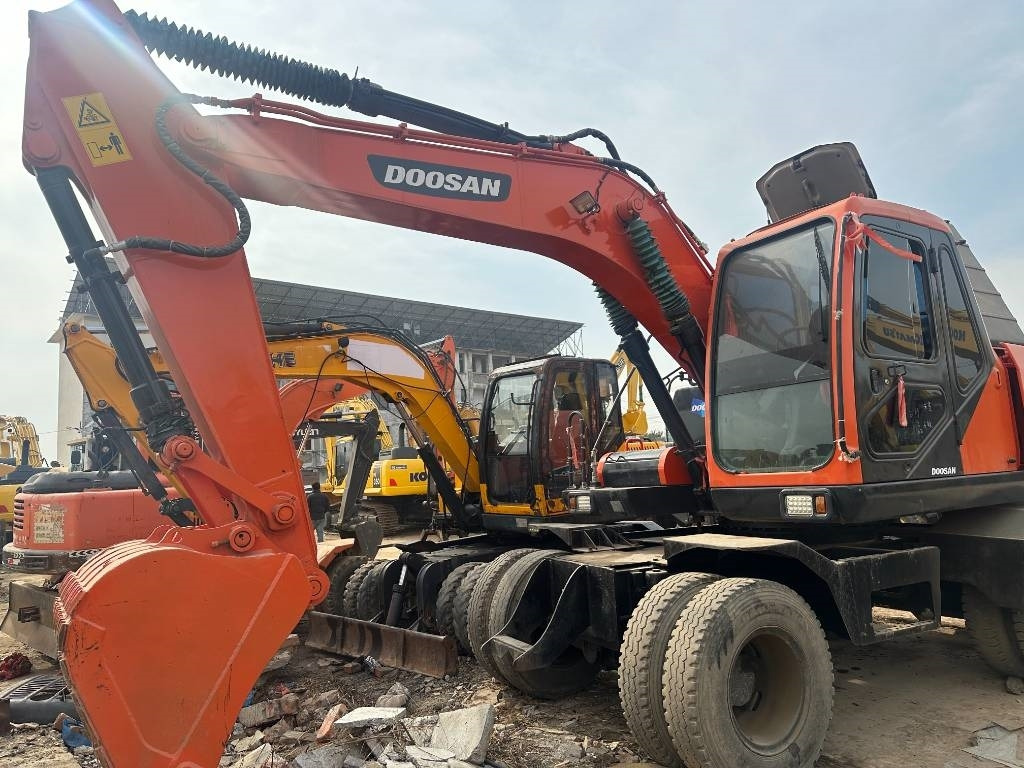 Doosan DX 150W -9 - מחפר גלגלים: תמונה 5 Doosan DX 150W -9 - מחפר גלגלים: תמונה 5