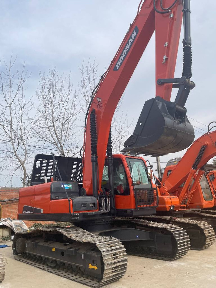 Doosan DX 225 - מחפר סורק: תמונה 1 Doosan DX 225 - מחפר סורק: תמונה 1
