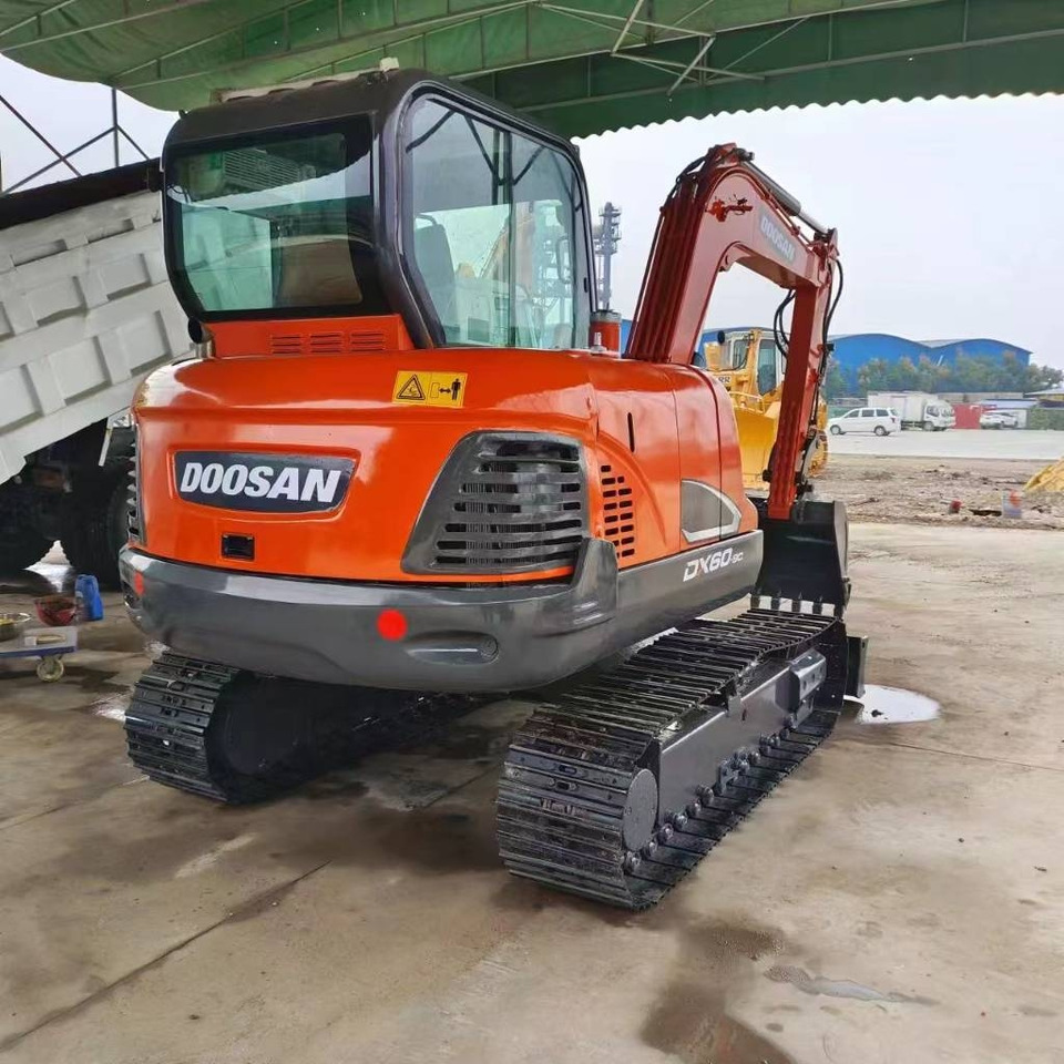 Doosan DX 60 - מיני מחפר: תמונה 1 Doosan DX 60 - מיני מחפר: תמונה 1