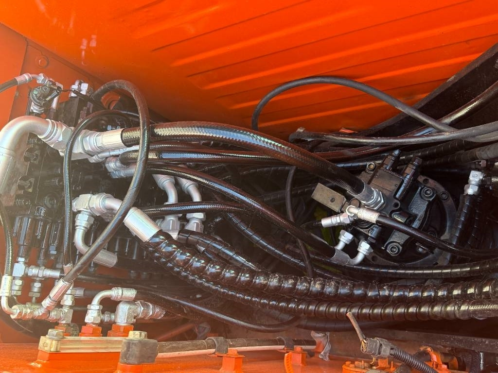 מחפר סורק Doosan DX 75: תמונה 7