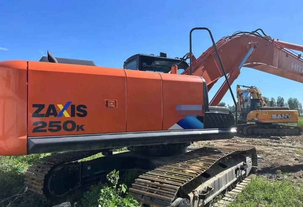 Hitachi 250 - מחפר סורק: תמונה 1 Hitachi 250 - מחפר סורק: תמונה 1