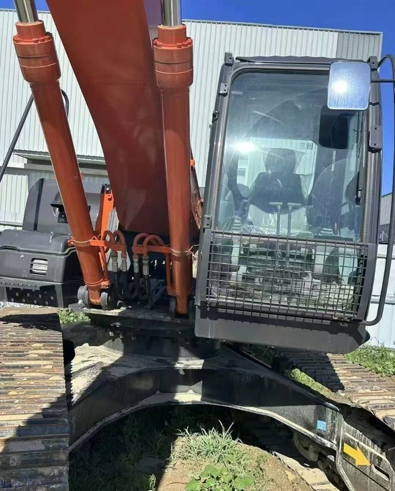 Hitachi 250 - מחפר סורק: תמונה 3 Hitachi 250 - מחפר סורק: תמונה 3