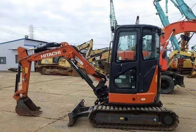 Hitachi 30 - מחפר סורק: תמונה 1 Hitachi 30 - מחפר סורק: תמונה 1