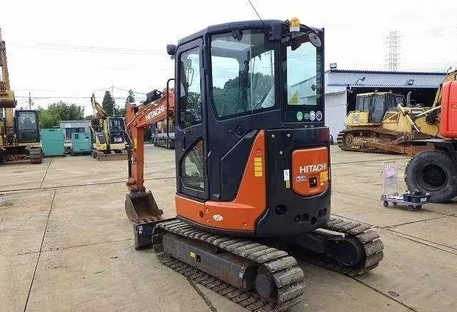 Hitachi 30 - מחפר סורק: תמונה 3 Hitachi 30 - מחפר סורק: תמונה 3