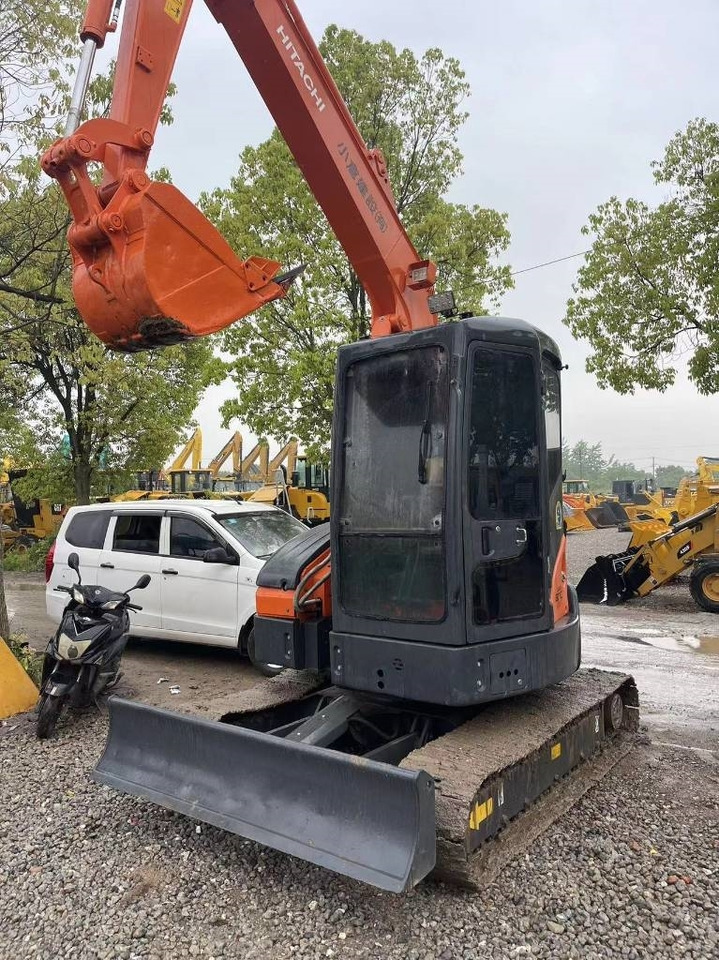 Hitachi 55 - מיני מחפר: תמונה 5 Hitachi 55 - מיני מחפר: תמונה 5