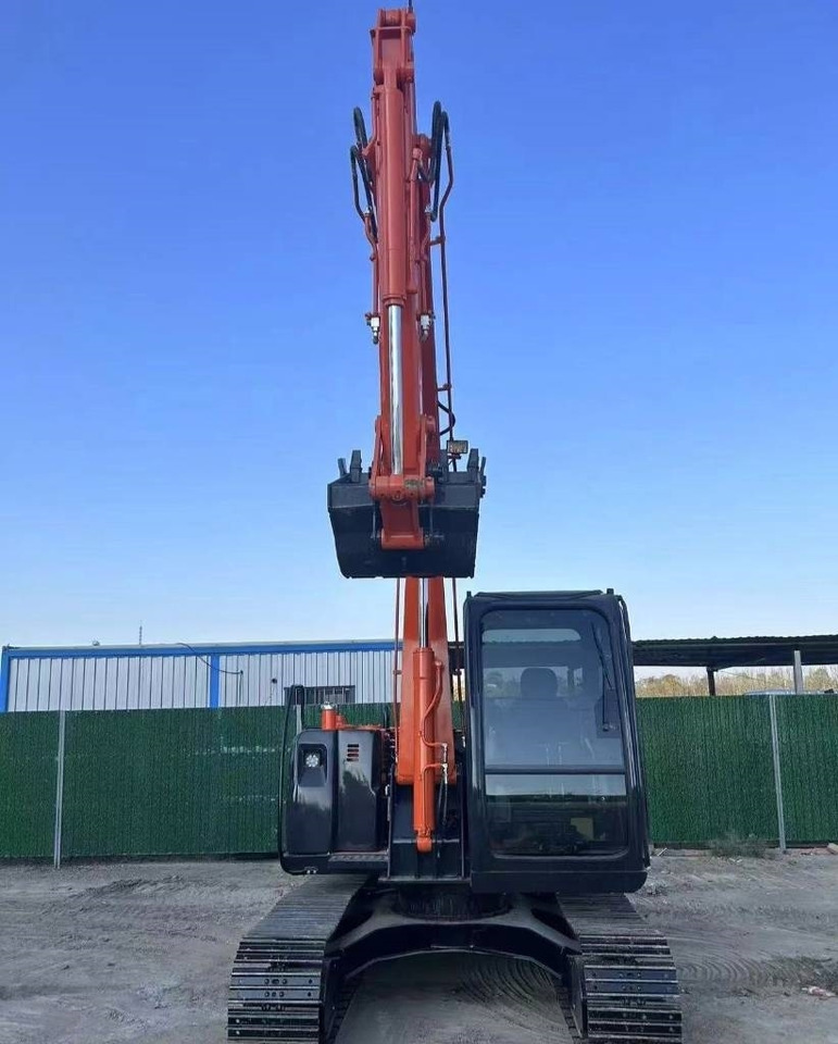 Hitachi 70 - מיני מחפר: תמונה 5 Hitachi 70 - מיני מחפר: תמונה 5